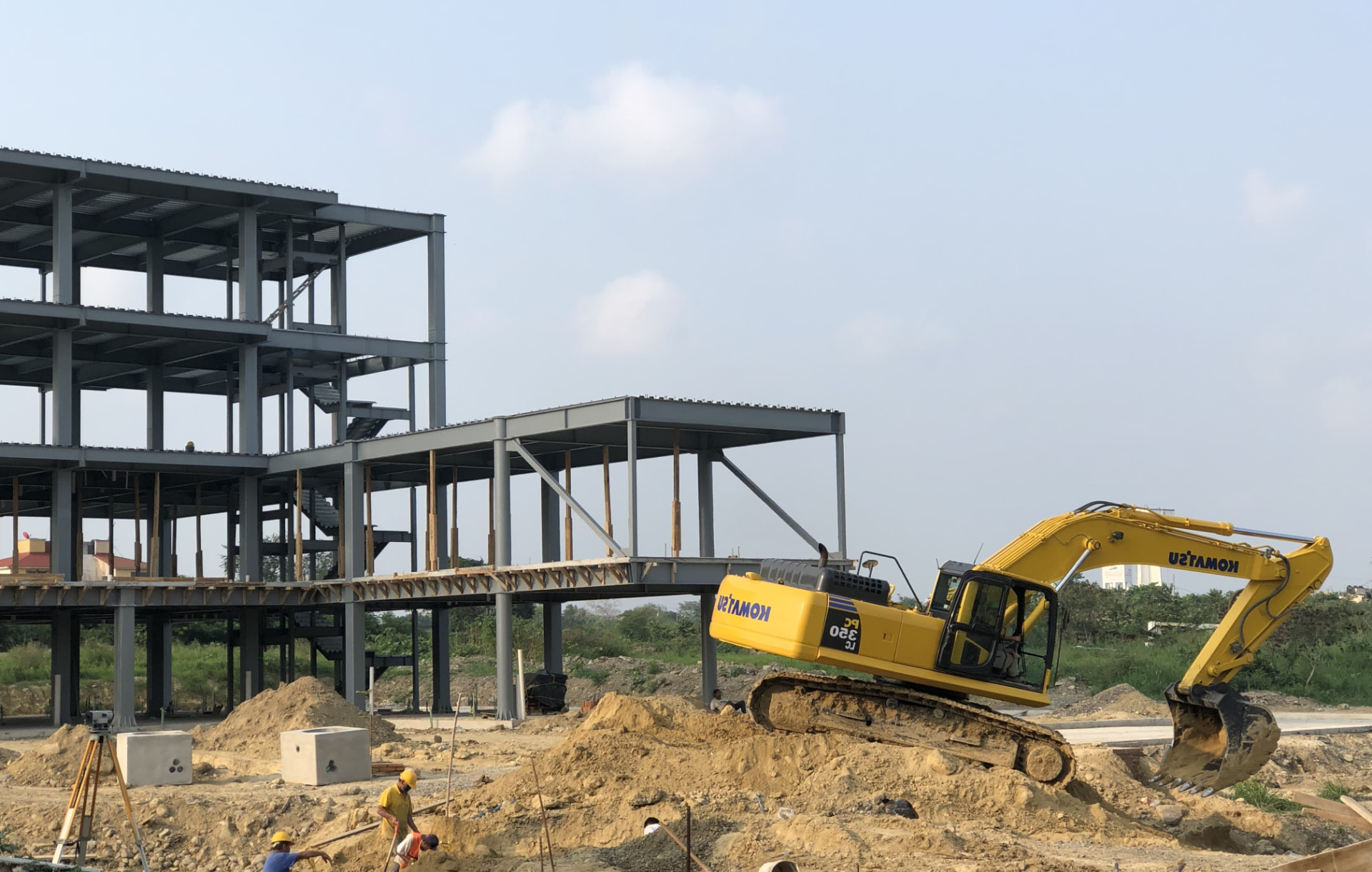 Excavation & Earthworks construction service